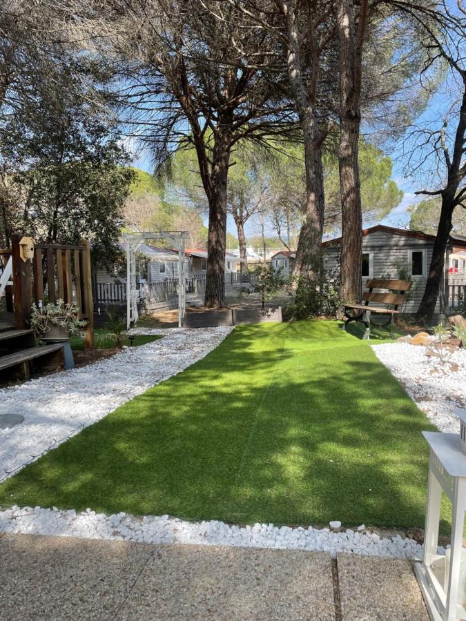 Camping Oasis Village Puget-sur-Argens Esterno foto