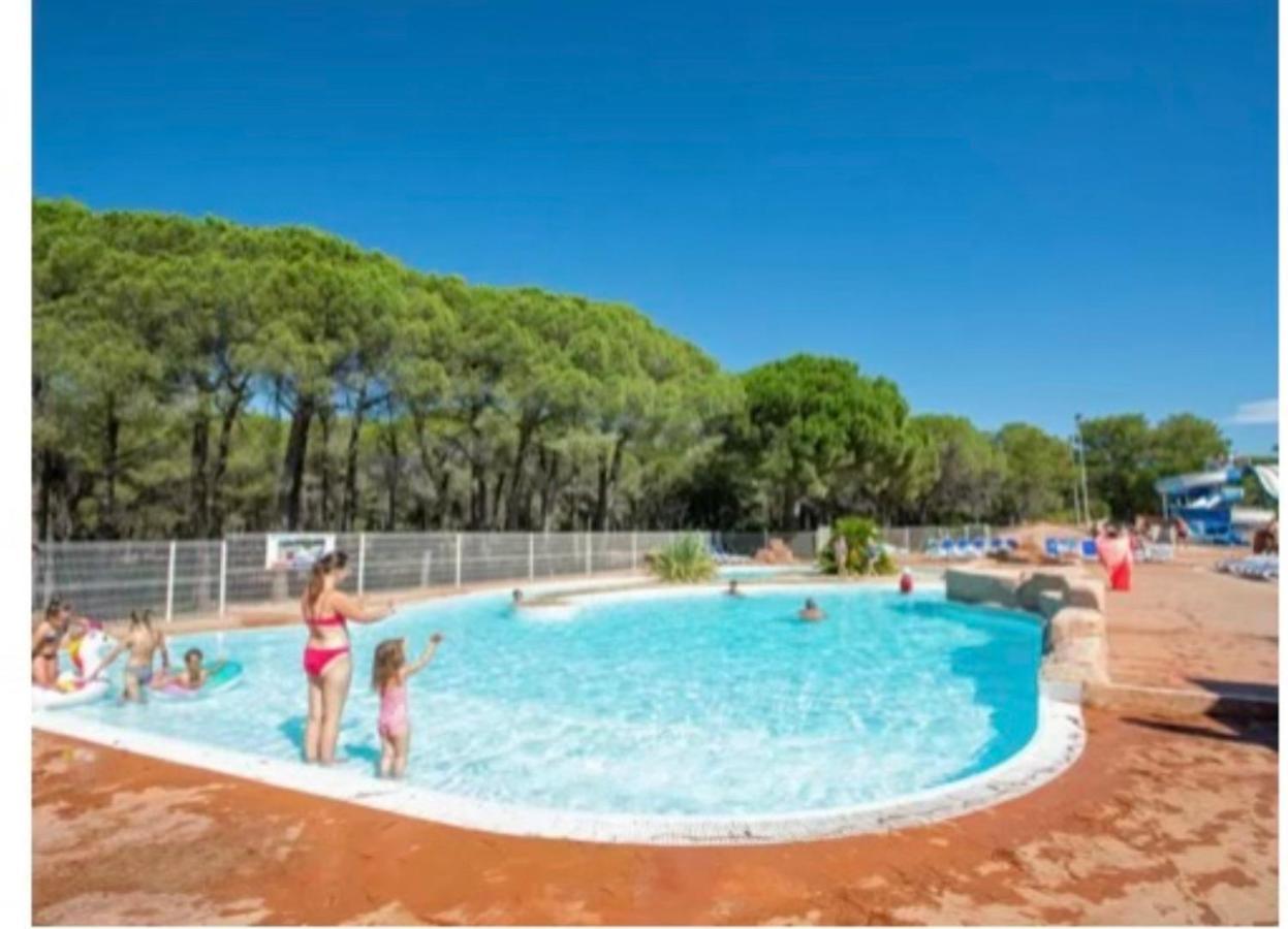 Camping Oasis Village Puget-sur-Argens Esterno foto