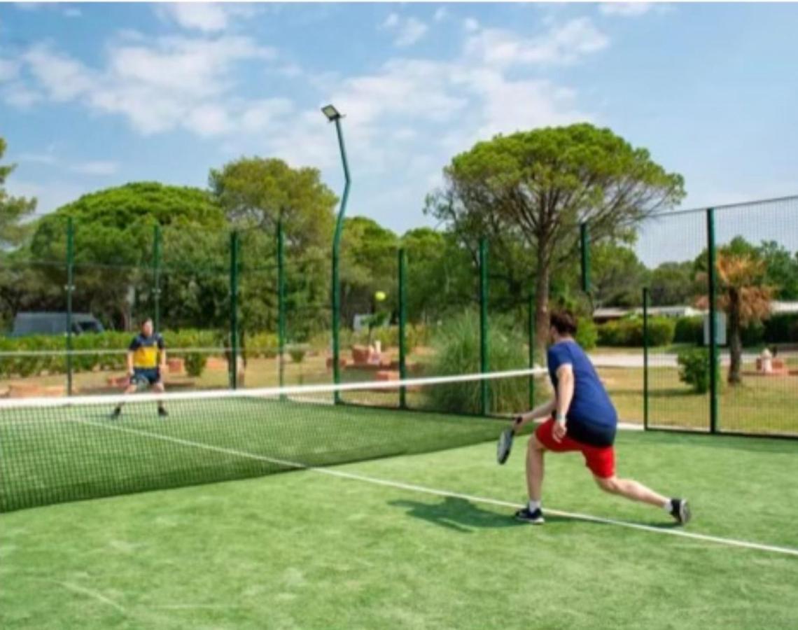 Camping Oasis Village Puget-sur-Argens Esterno foto