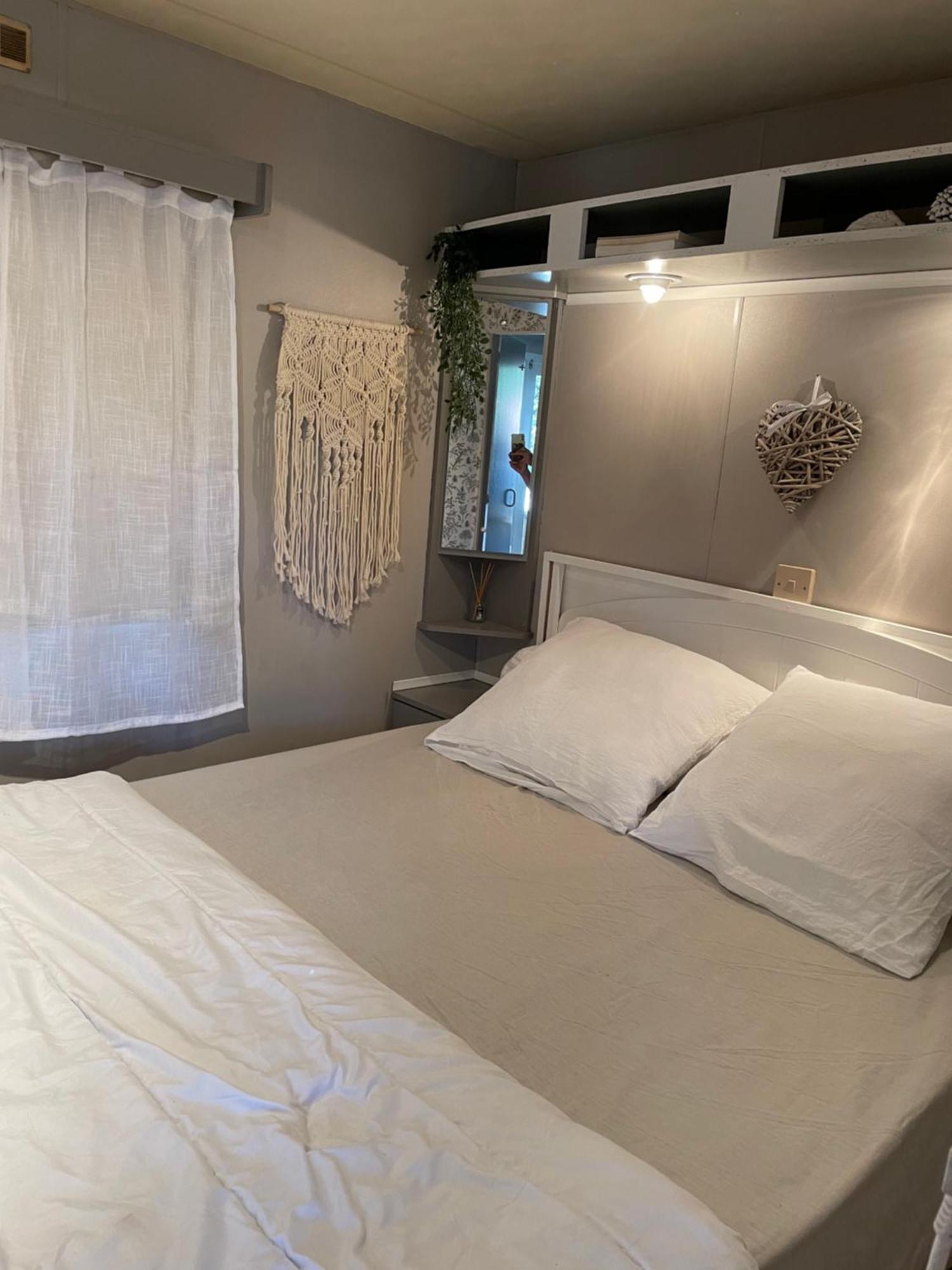 Camping Oasis Village Puget-sur-Argens Esterno foto